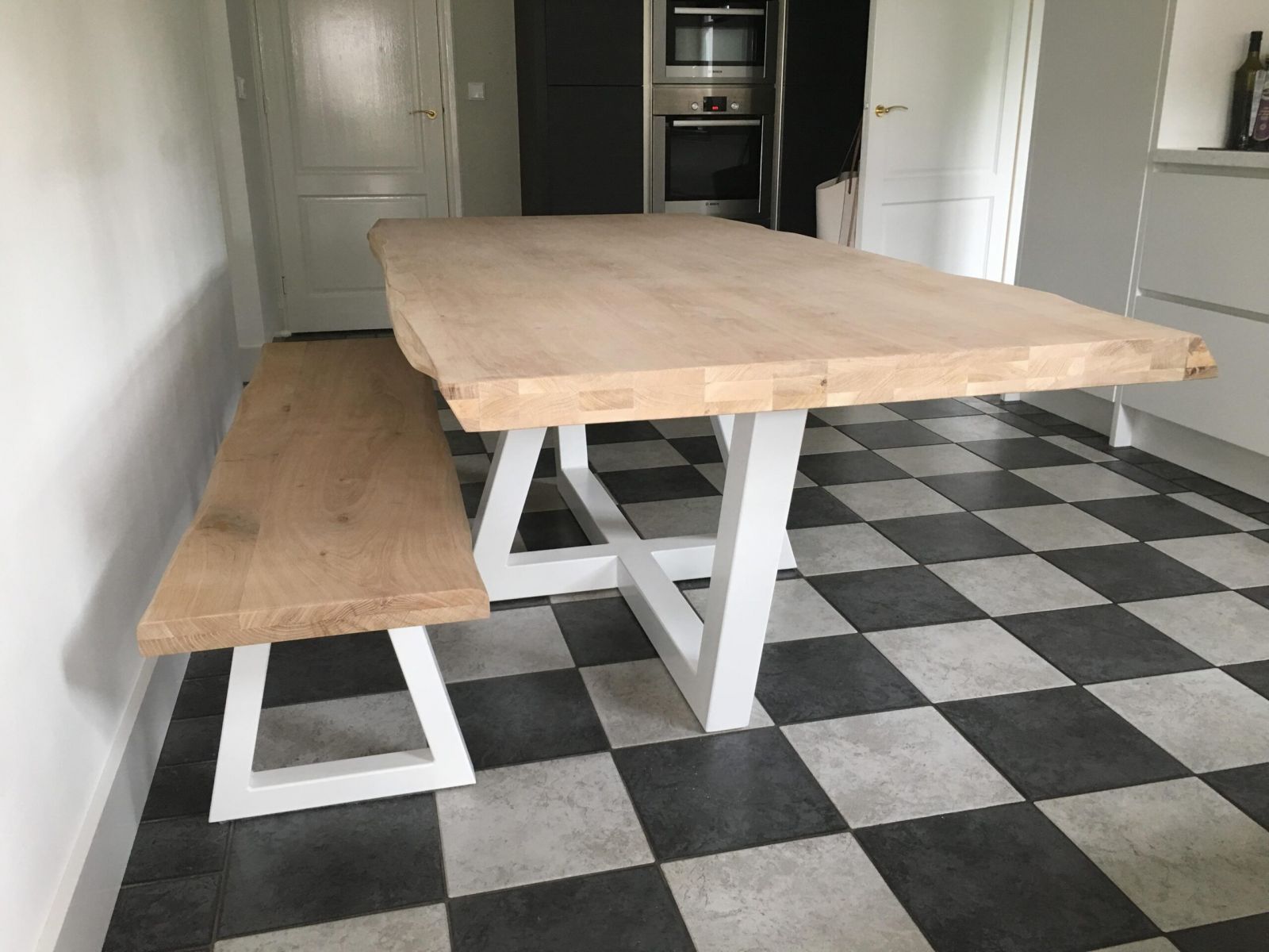 Toffe Tafel met bijpassend bankj